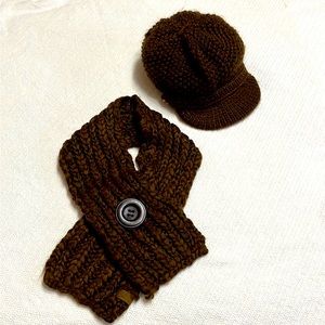 Fossil Scarf and Hat Set